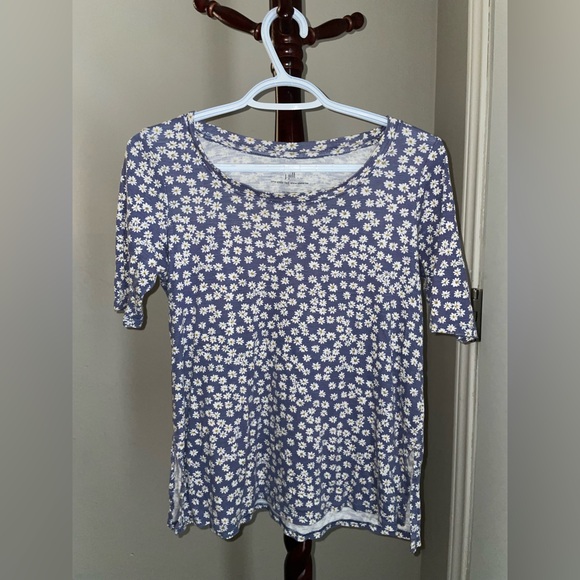 J. Jill Blue Pima Cotton Scoop Neck Tee with White Florals Short Sleeve - Picture 2 of 6